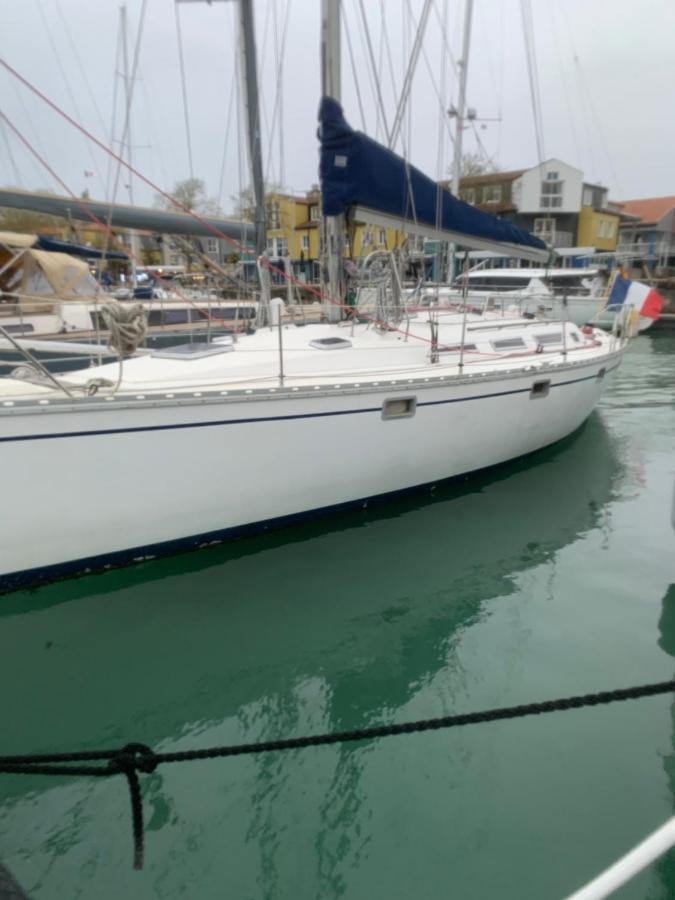 Hotel Nuit Sur Un Bateau La Rochelle  Exterior foto